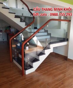 CẦU THANG KÍNH TAY VỊN GỖ ĐẸP . CẦU THANG KÍNH CƯỜNG LỰC TẠI HÀ NỘI