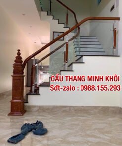 CẦU THANG KÍNH TAY VỊN GỖ . CẦU THANG KÍNH ĐẸP TẠI HÀ NỘI