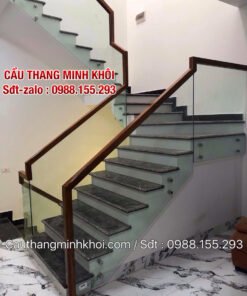 CẦU THANG KÍNH TAY VỊN GỖ ĐẸP . CẦU THANG KÍNH CƯỜNG LỰC TẠI HÀ NỘI