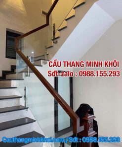 CẦU THANG KÍNH ĐẸP TAY VỊN GỖ . MẪU LAN CAN CẦU THANG KÍNH CƯỜNG LỰC