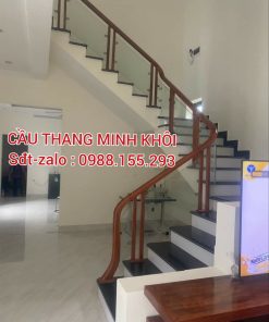 CẦU THANG KÍNH GỖ ĐẸP HIỆN ĐẠI. CẦU THANG KÍNH ĐẸP TAY VỊN GỖ