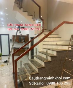 CẦU THANG GỖ KÍNH ĐẸP . CẦU THANG KÍNH CƯỜNG LỰC TẠI HÀ NỘI